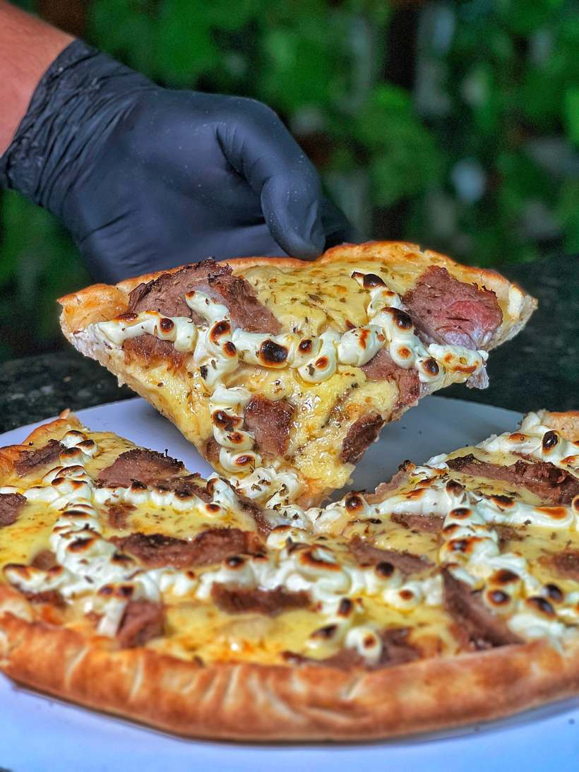 Pizza de picanha da Pizzaria Barros